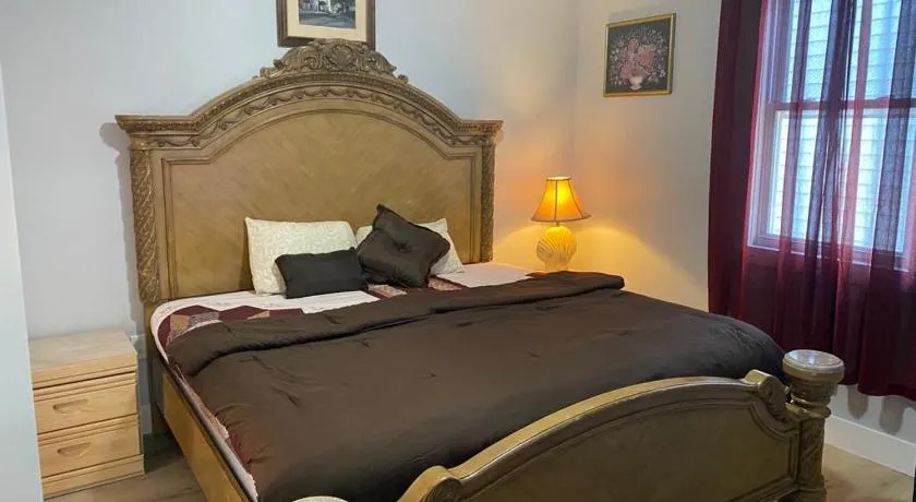Stylish Room 8Mins to Newark Airport - Image 1