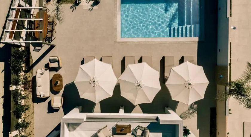 Nuera Luxury Villas - 4BR with pool by Villa Mana Gers - Image 1