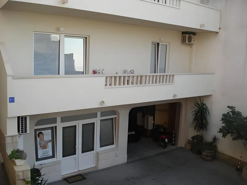Apartments Bose - Image 1
