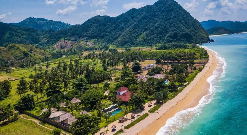 Segara Lombok Beach Resort - Image 1