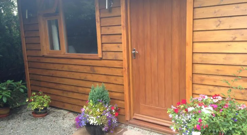 Manor Garden Lodge - Image 1
