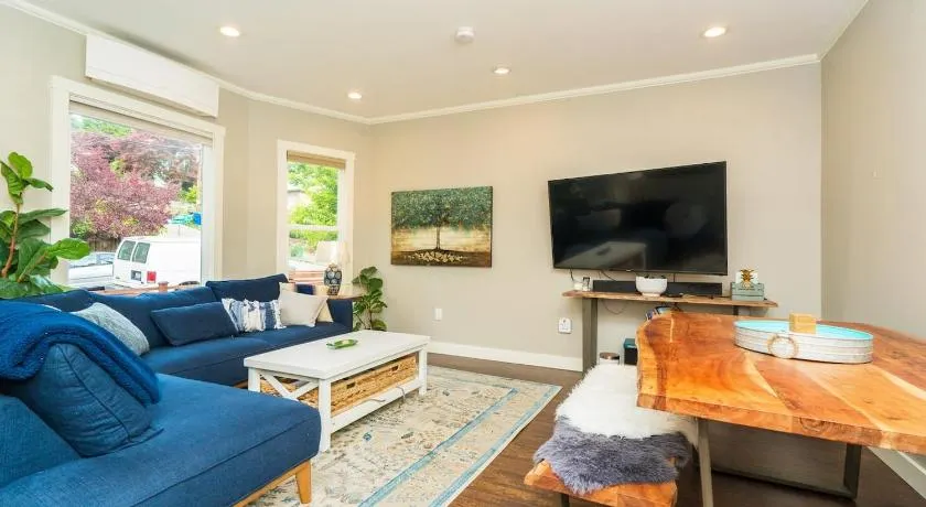 Remodeled 2-Bedroom Unit in Fremont w/ Luxe Bathrooms - Image 1
