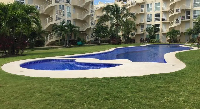 Acapulco, Departamento PB en Marina Diamante - Image 1