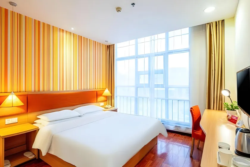 Home Inn Quwo Dayun Road Fuxi Street Xiguankou - Image 1