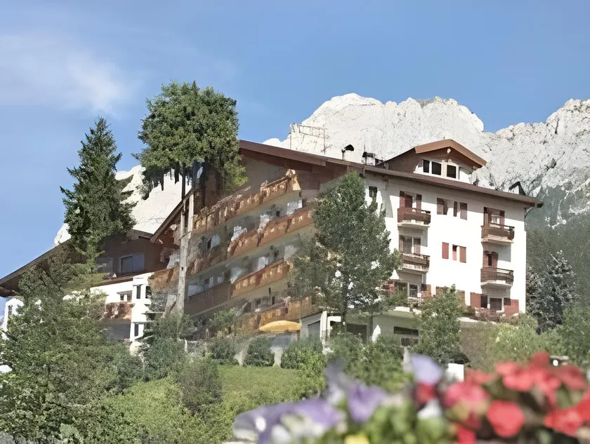 Hotel Catinaccio Rosengarten - Image 1
