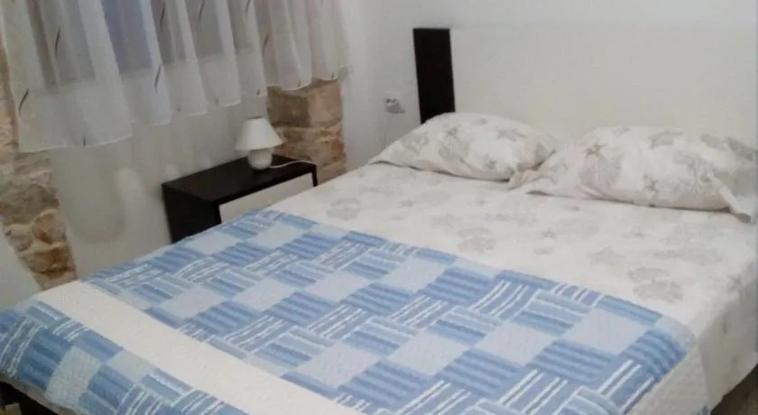 Apartment Elena - Image 1