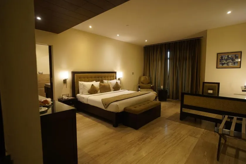 Royal Residence Premier - Cyber Hub - Image 1