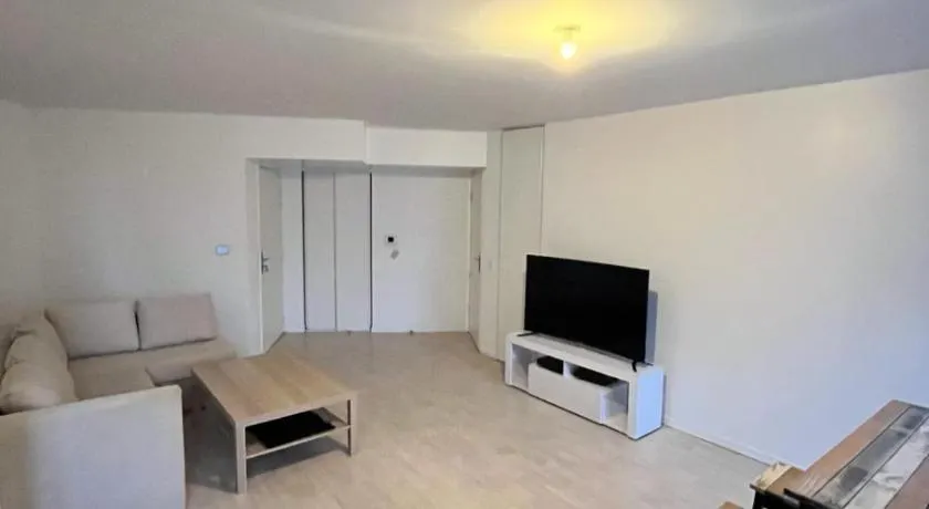 Belle Appartement proche gare - Image 1
