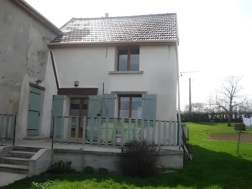 Maison d'Hôtes Ferme d'Issonges B&B - Image 1
