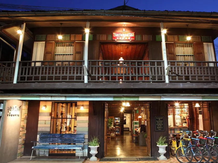 Poonsawasdi Hotel - Image 1