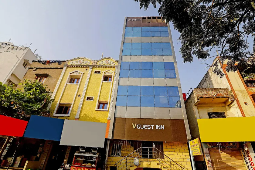 Hotel O V Guest Inn - Image 1