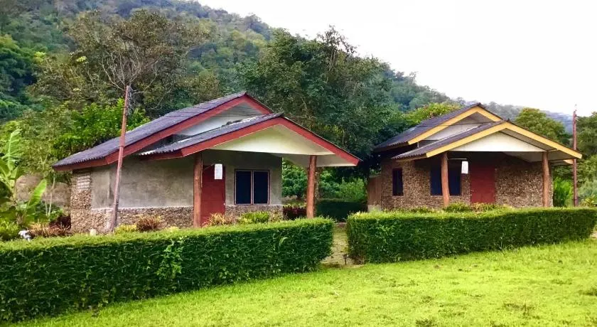 DoiLom Elephant Farmstay - Image 1