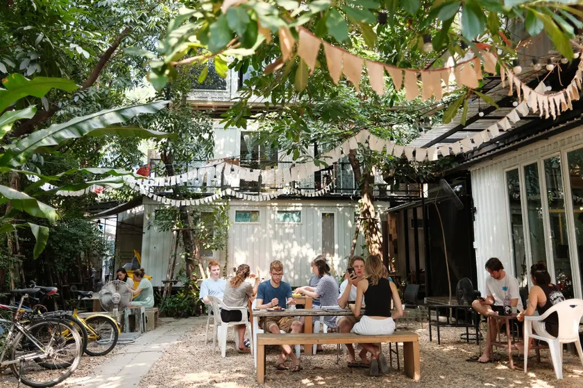 The Yard Bangkok Hostel - Image 1