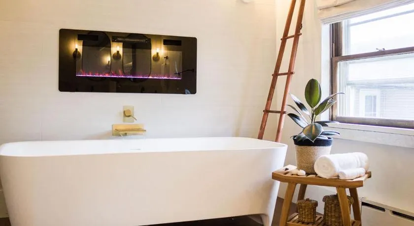 The Loft at Woodhaven Hideaway - Image 1
