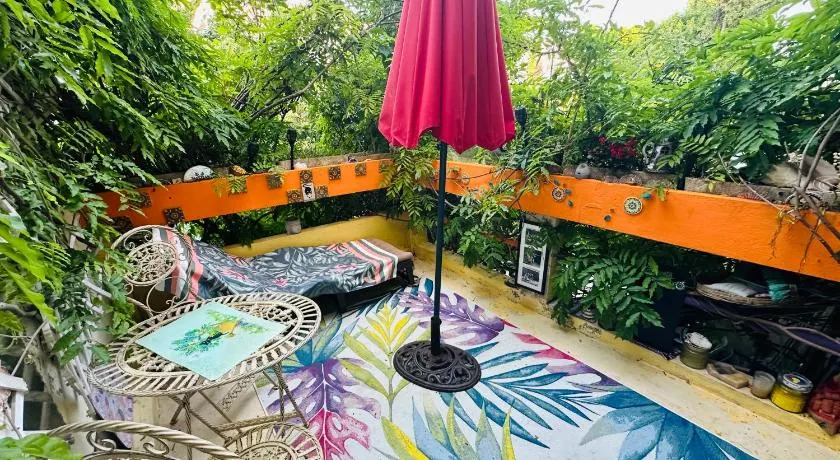 Green house, cosy garden Paris - Image 1