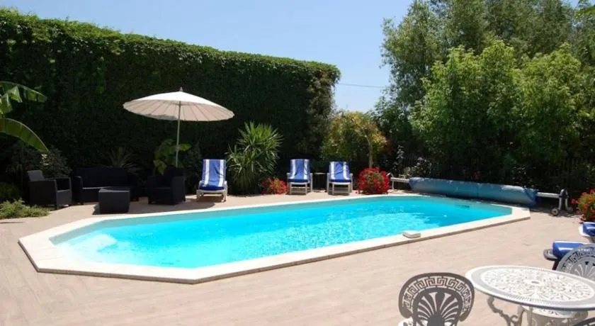 Chambre FLORENCE - Piscine chauffée - MAS SAINT LOUIS - Image 1