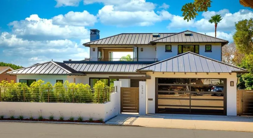 Luxury Bird Rock Home with Private Pool, Hot Tub & Fire Pit! - Image 1