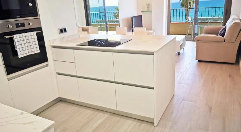 Apartaments Primera Linea Torre Valentina - Image 1