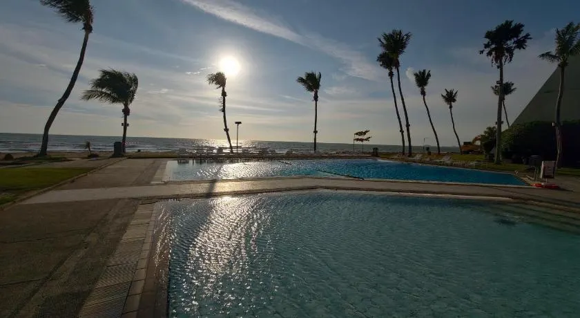 Beachfront Apartments with Sea View Balcony, Pool and Parking - Image 1