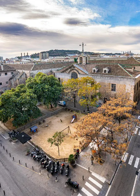 Hostal Iznájar Barcelona - Image 1