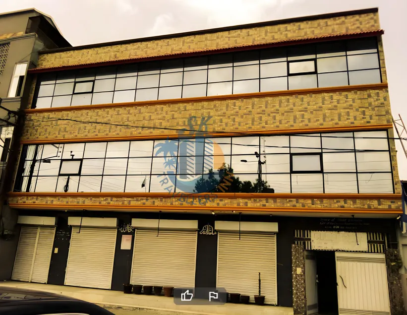 Sk Travellers Inn - Image 1