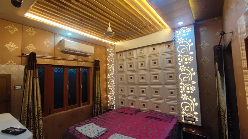 Three bedroom house - Image 1