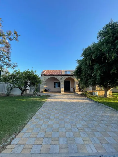 Maleme Maisonette - Image 1
