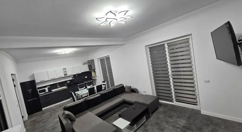 Comfy & Cozy Apartament 2 - Image 1