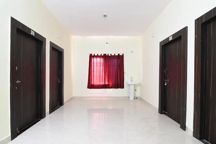 Hotel O Bijaya Premium - Image 1