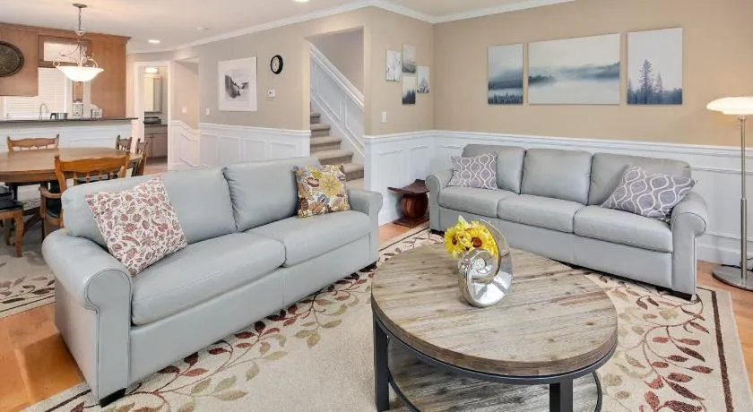 Perch - Cozy Ensuites - Image 1