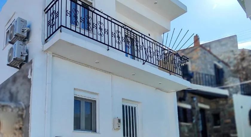 Maisonette in Kavousi with Mountain View - Image 1
