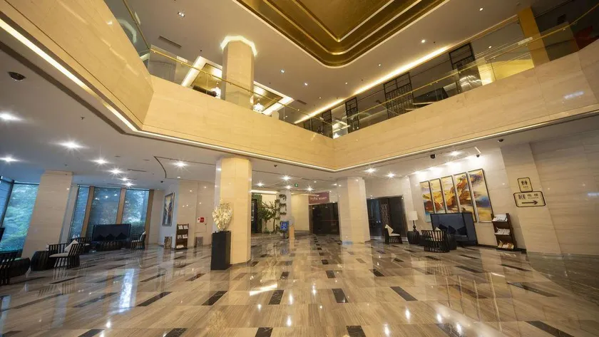 Xinxing Century Hotel - Image 1