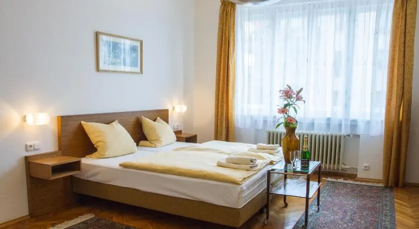 Pension Karnet - Image 1