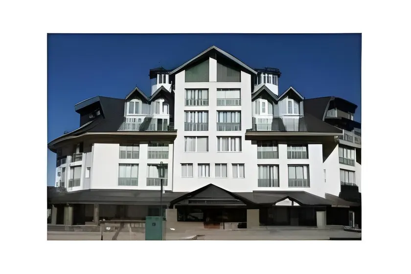 Apartamentos Sabica Nevada Plaza - Image 1