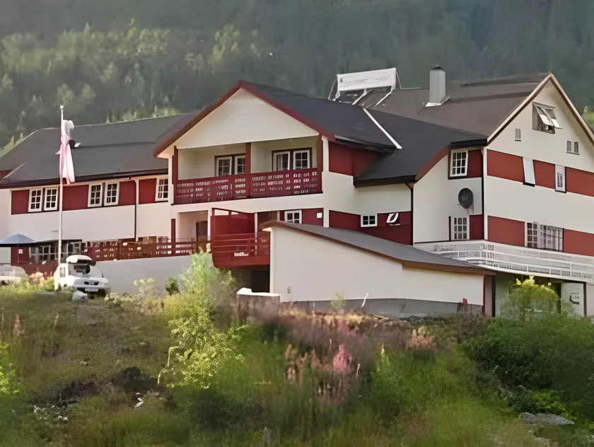Jostedal Hotell - Image 1