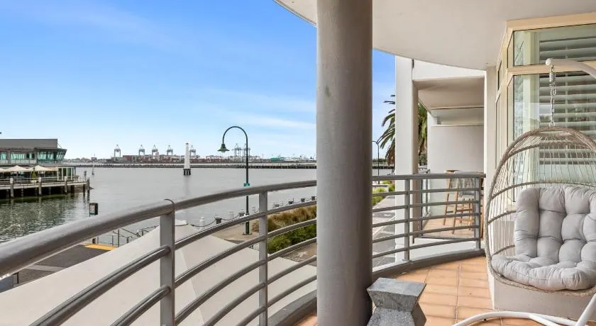 Scenic Beachside 3-bedroom with Water Views - Image 1
