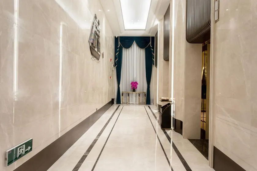 Ruoheng International Hotel - Image 1
