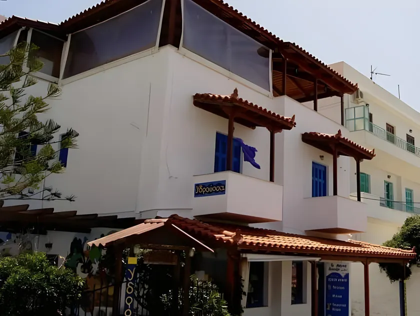 Hydroussa Apartments - Image 1