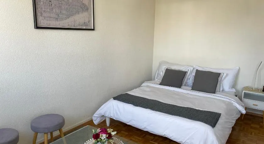 Beautiful studio 2 minutes from Lausanne Train Station - Image 1