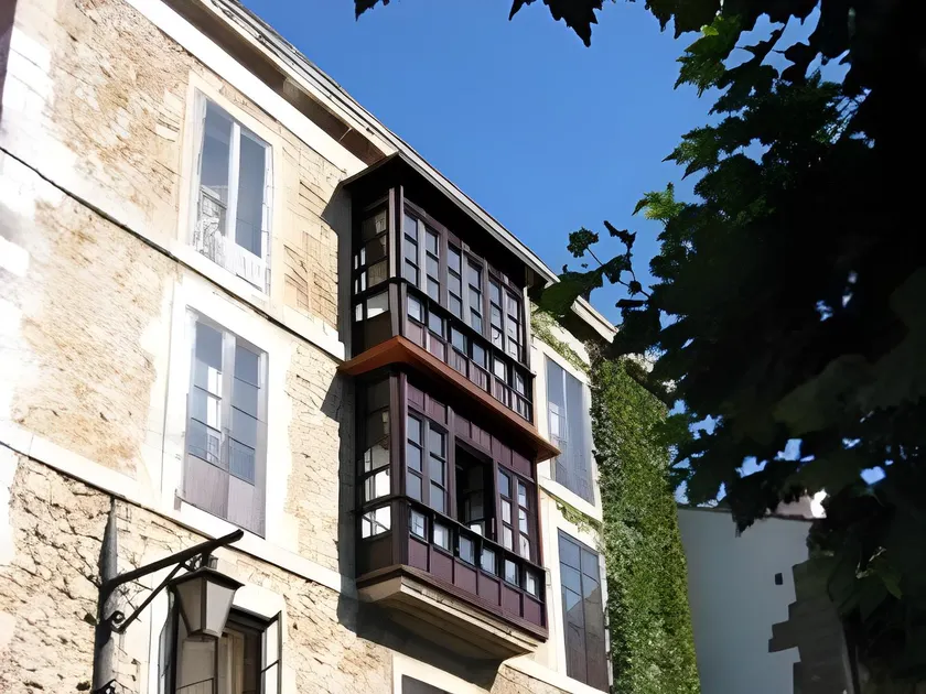 Hostal Esmeralda - Image 1