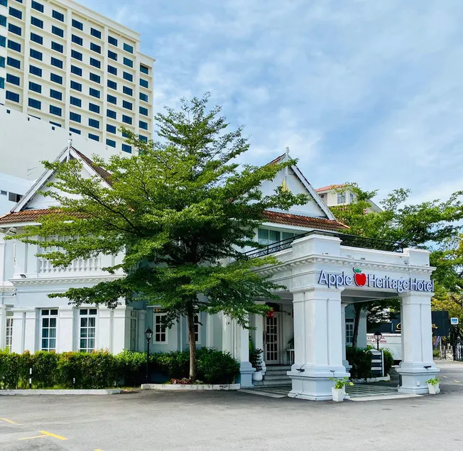 Apple Heritage Hotel - Image 1