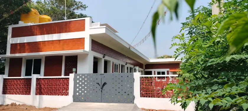 Yanamasiva illam - Image 1