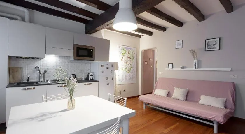 Rua Freda Apartments - Image 1