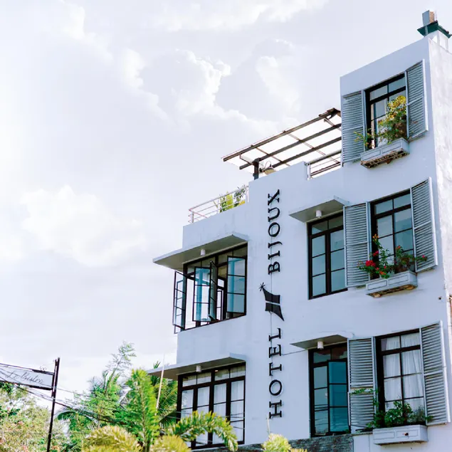 Hotel Bijoux - Image 1