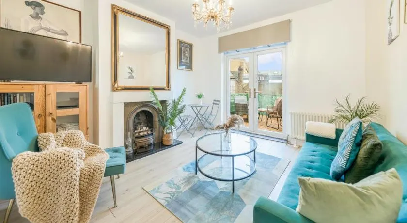 one bedroom apartment in Tower Bridge road - Image 1