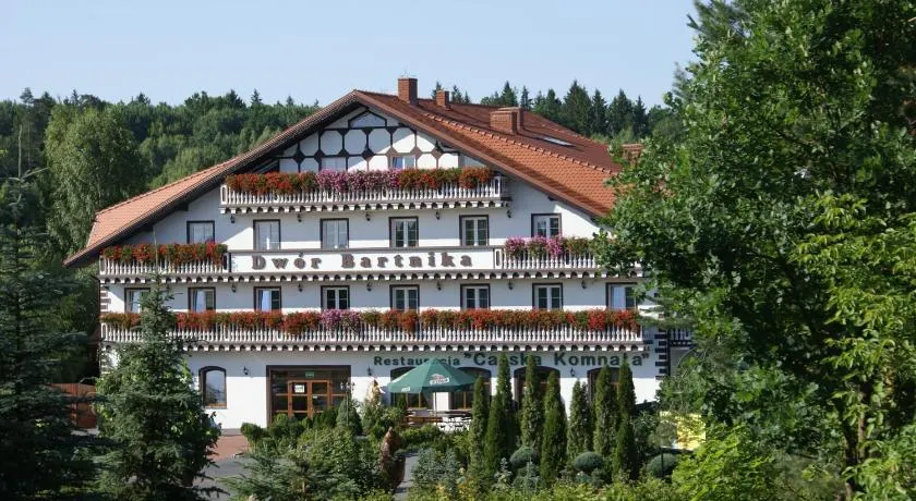 Dwór Bartnika - Image 1
