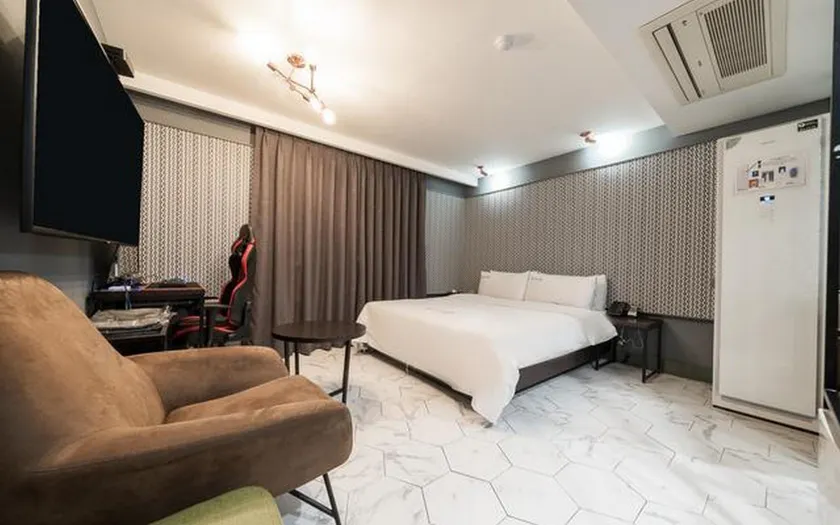 Incheon (Guwol-dong) Aloha Hotel - Image 1