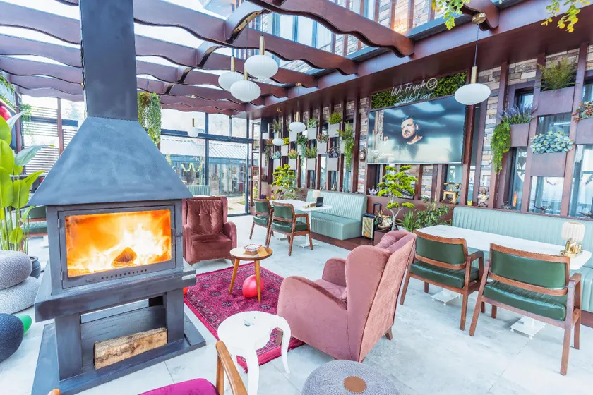 Poison Garden Suite & SPA - Image 1