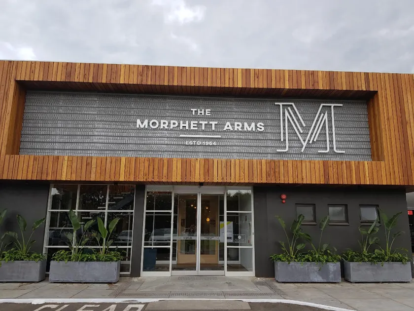 Morphett Arms Hotel - Image 1