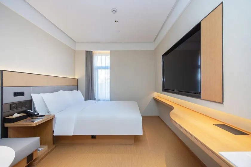 Ji Hotel Shanghai Songjiang Xinqiao - Image 1